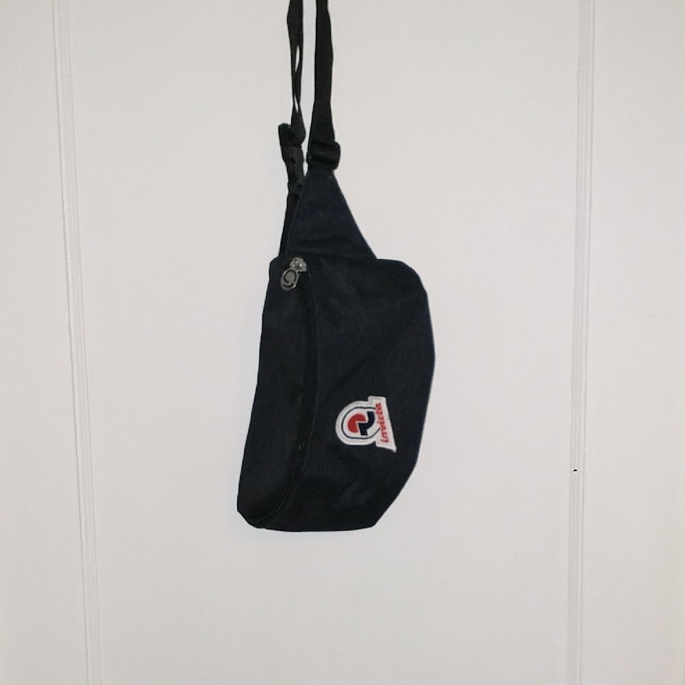 INVICTA WAIST BAG 25 SOLID UNISEX BLACK